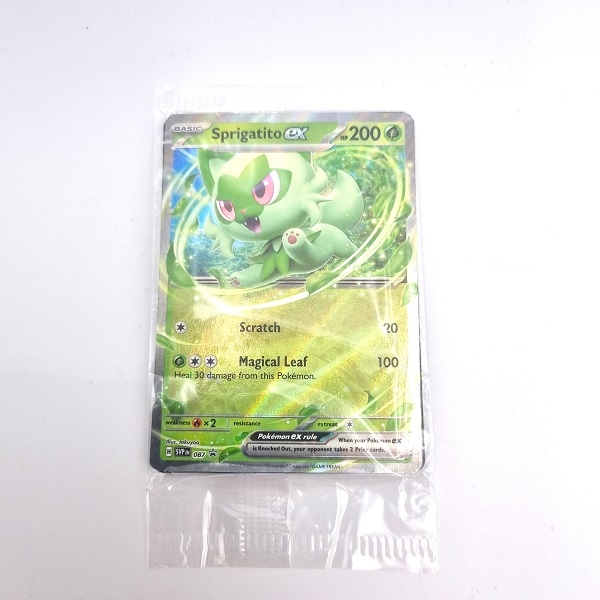 (Gratis ved køb for 300kr) - Pokemon adventure Chest Promo Sprigatito EX