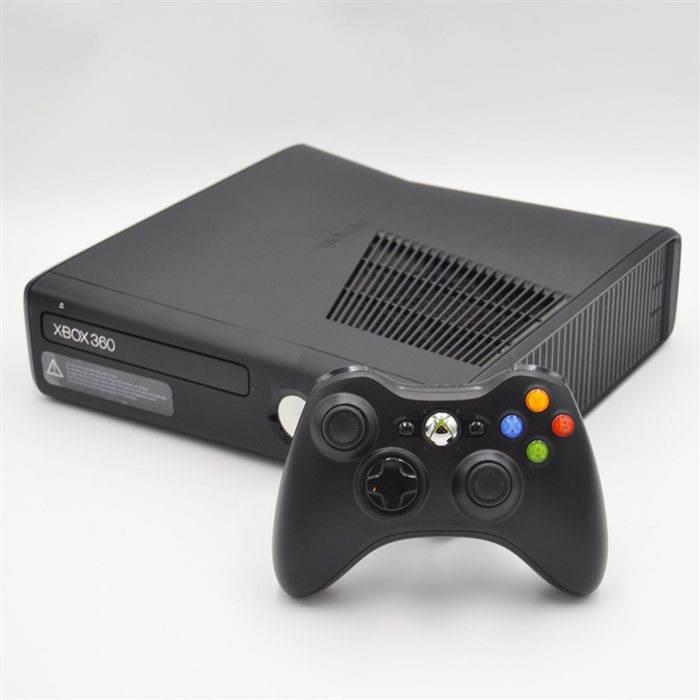 XBOX 360 Slim Konsol - 250GB - SNR 031101113509 (B Grade) (Genbrug)