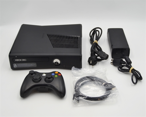 XBOX 360 Slim Konsol - 250GB - SNR 031101113509 (B Grade) (Genbrug)