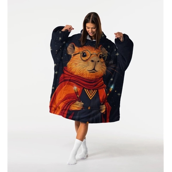 Huggie - Wizard Capybara - Giant Blanket Hoodie - Kæmpe Tæppe Hættetrøje