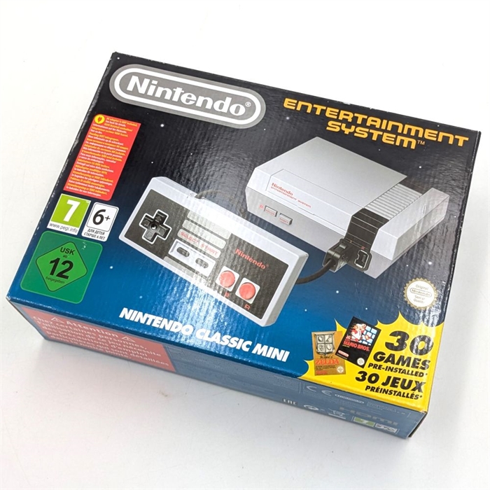 Nintendo Classic Mini - Komplet I Æske - Konsol - SNR CEE108414594 (A Grade) (Genbrug)