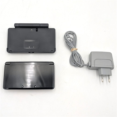 Nintendo 3DS - Cosmo Black - Konsol - SNR CEH108940000 (C Grade) (Genbrug)