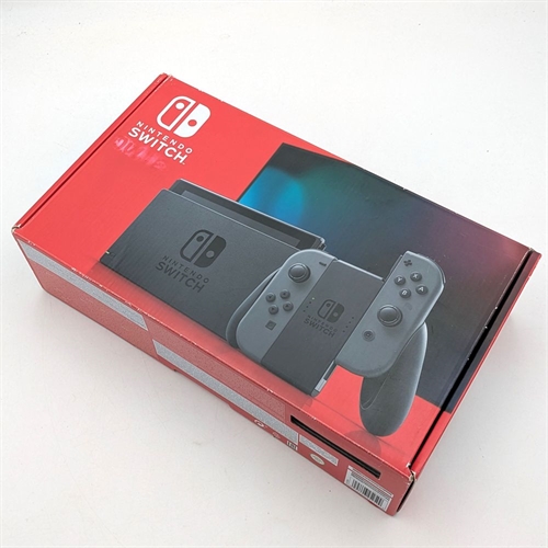 Nintendo Switch - Gray - Konsol - 2017 Model - Original Kasse - SNR XAJ40005471412 (B Grade) (Genbrug)