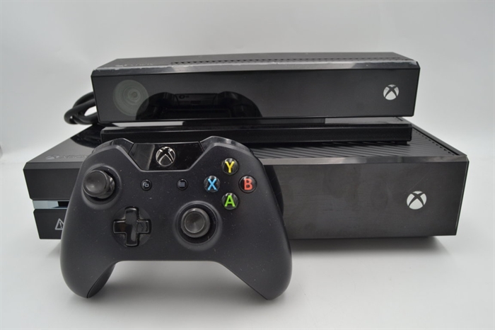 XBOX One - Sort - 500 GB HDD - I æske - Konsol - SNR 022280740448 (B Grade) (Genbrug)